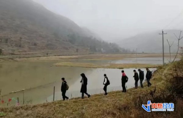 股票移动配资 清华硕士下基层：“北漂”们为什么愿意这么苦？